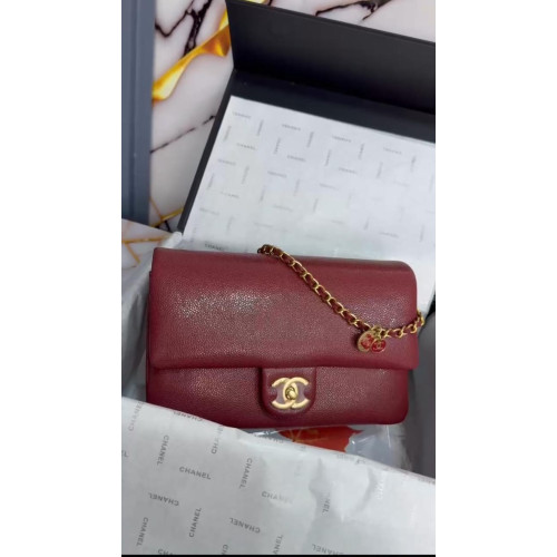 SACOCHE MARQUE CHANEL TRÈS CLASS