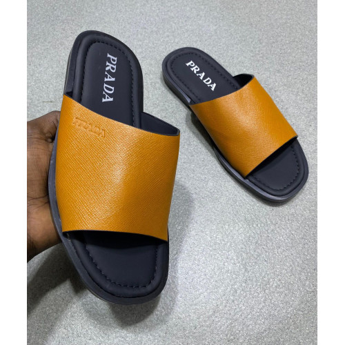 Nu-Pied Homme Marque PRADA Pointure 40 --- 46