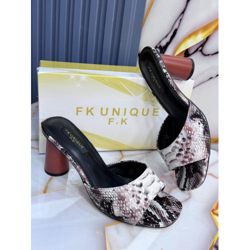 TALON FEMME POINTURE 37 --- 42