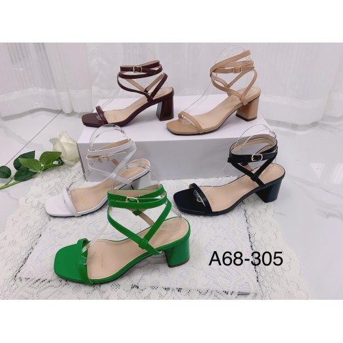 Chaussure à talon carré