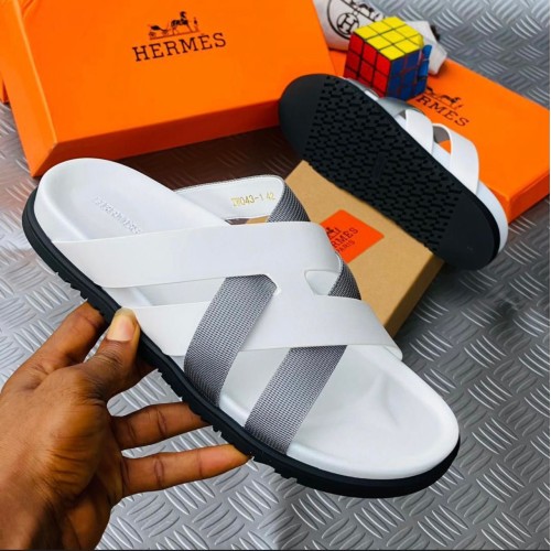 Sandale en Semilicuir croisé pointure 40-46